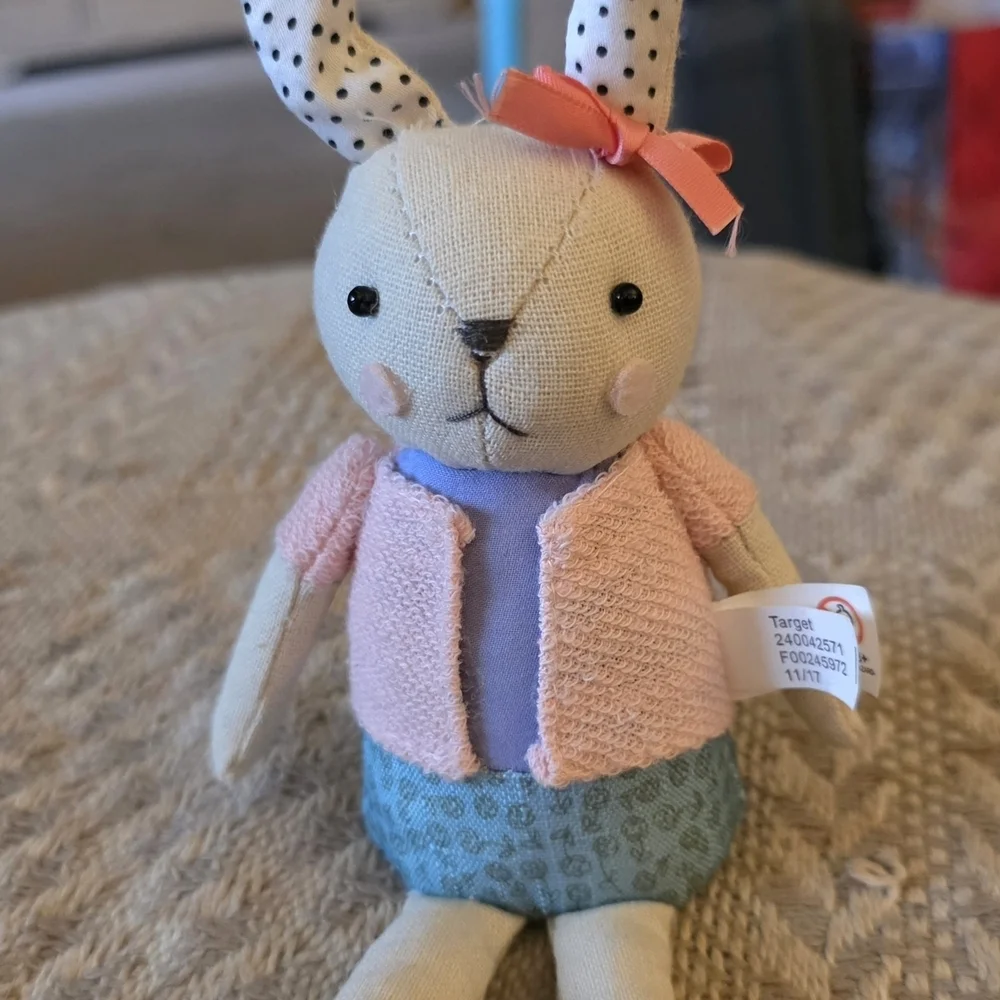 Target 2017 Girl Easter Bunny Rabbit Shelf Sitter Plush Spring Easter Basket